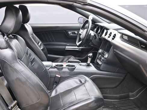 Used 2019 Ford Mustang Premium RWD image 35