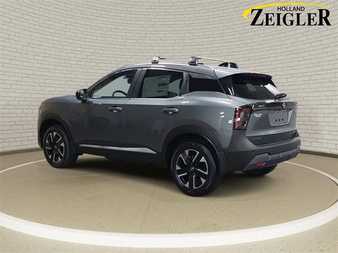 New 2026 Nissan Kicks SV image 7