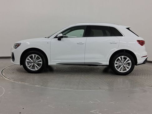 New 2025 Audi Q3 2.0T Premium w/ Convenience Package image 2