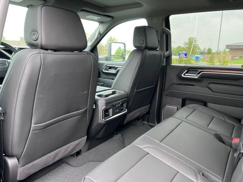 New 2026 GMC Sierra 2500 Denali w/ Denali Reserve Package AWD/4WD image 36