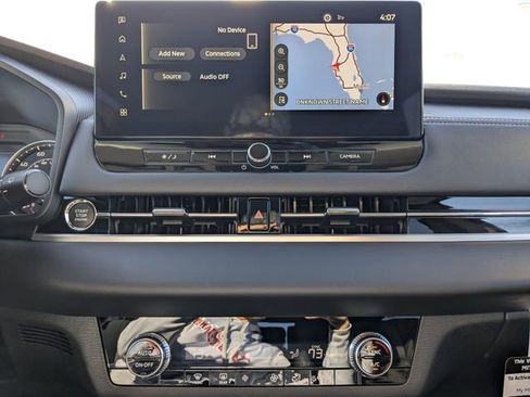 New 2025 Mitsubishi Outlander ES FWD image 22