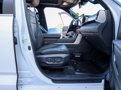 Used 2025 Toyota Tundra Limited image 52