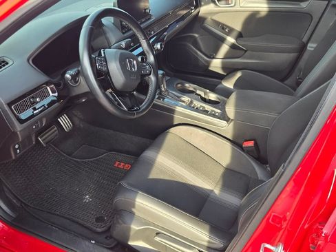 Used 2023 Honda Civic Sport image 5
