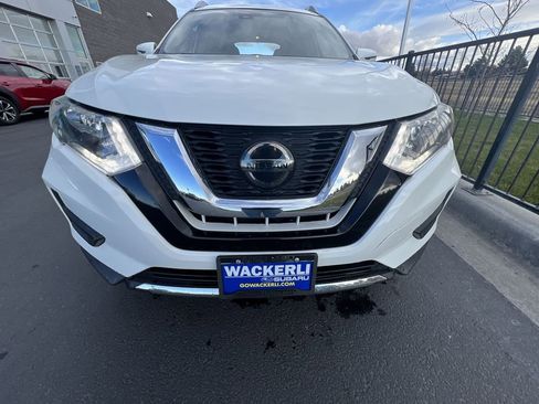 Used 2020 Nissan Rogue SV image 29