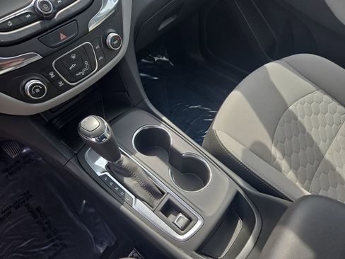 Used 2020 Chevrolet Equinox LT image 26