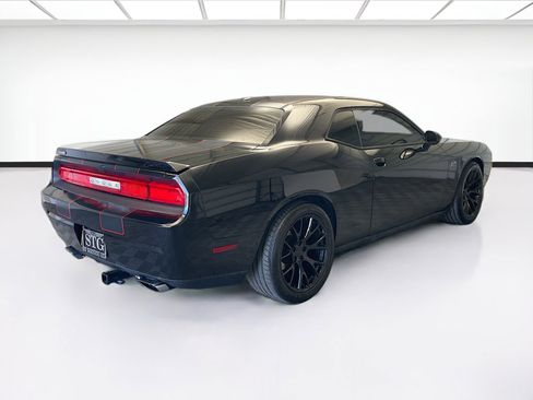 Used 2014 Dodge Challenger R/T w/ Blacktop Package image 4