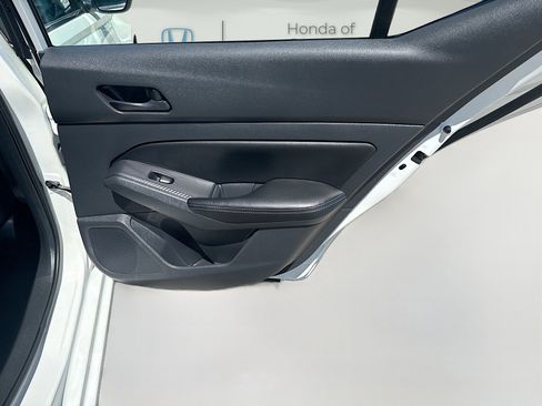 Used 2025 Nissan Altima 2.5 SV image 29