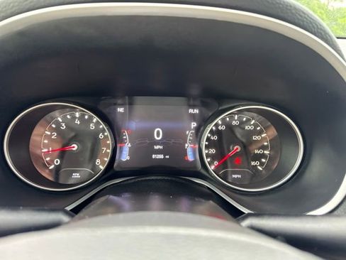 Used 2018 Jeep Compass Limited w/ Navigation Group AWD/4WD image 25