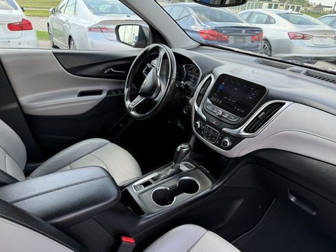 Used 2019 Chevrolet Equinox Premier image 13