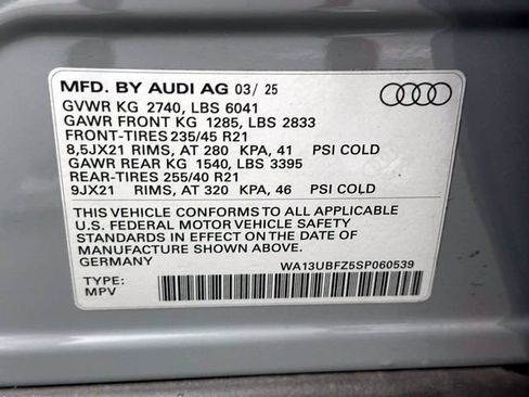 Used 2025 Audi Q4 e-tron Premium Plus w/ Premium Plus AWD/4WD image 37