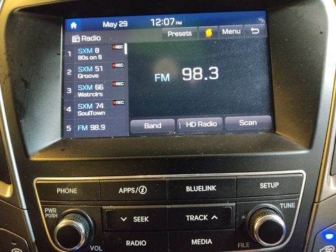 Used 2018 Hyundai Santa Fe Sport FWD image 25