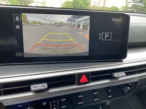 New 2026 Kia Sorento LX FWD image 10