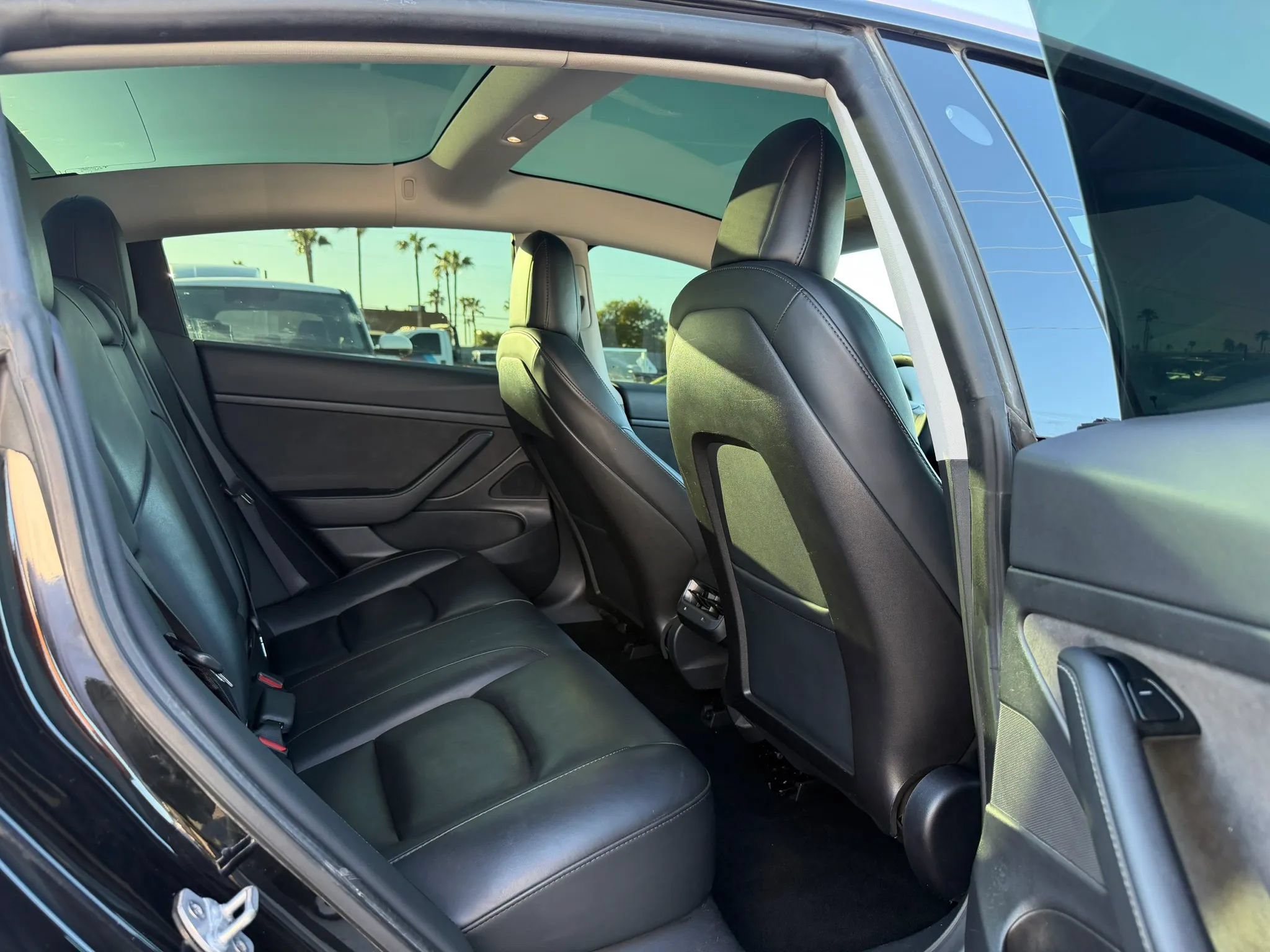 Used 2020 Tesla Model 3 Standard Range Plus RWD image 28