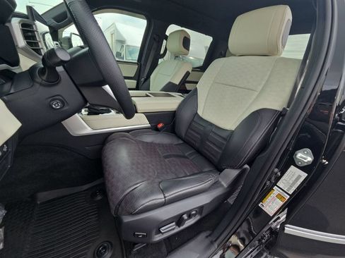 Used 2022 Toyota Tundra Capstone AWD/4WD image 26