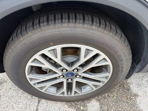 Used 2020 Ford Escape SEL FWD image 12