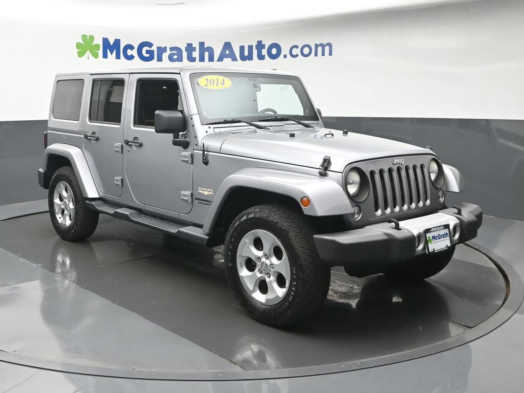 Used 2014 Jeep Wrangler Unlimited Sahara w/ Connectivity Group AWD/4WD image 2