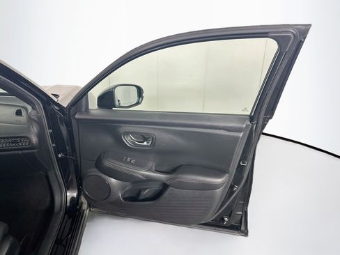 Used 2023 Honda HR-V Sport image 29