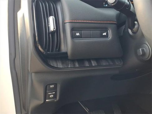 Certified 2025 Nissan Armada PRO-4X w/ Pro-4X Premium Package image 47