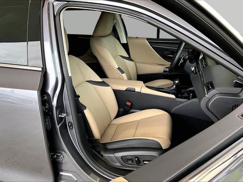 Used 2021 Lexus ES 350 w/ Premium Package FWD image 8