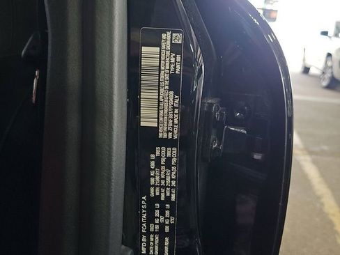 Used 2023 FIAT 500X Pop AWD/4WD image 4