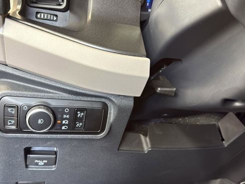 Certified 2023 Ford Bronco Wildtrak image 18