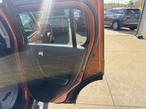 Used 2007 HUMMER H3 Adventure image 17