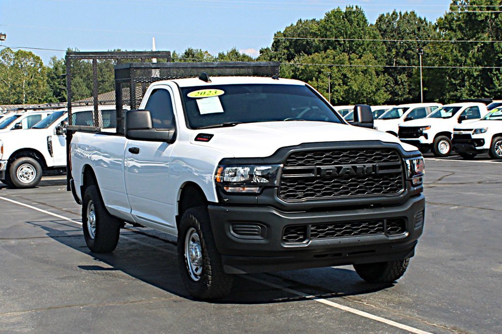 Used 2023 RAM 2500 Tradesman AWD/4WD image 3