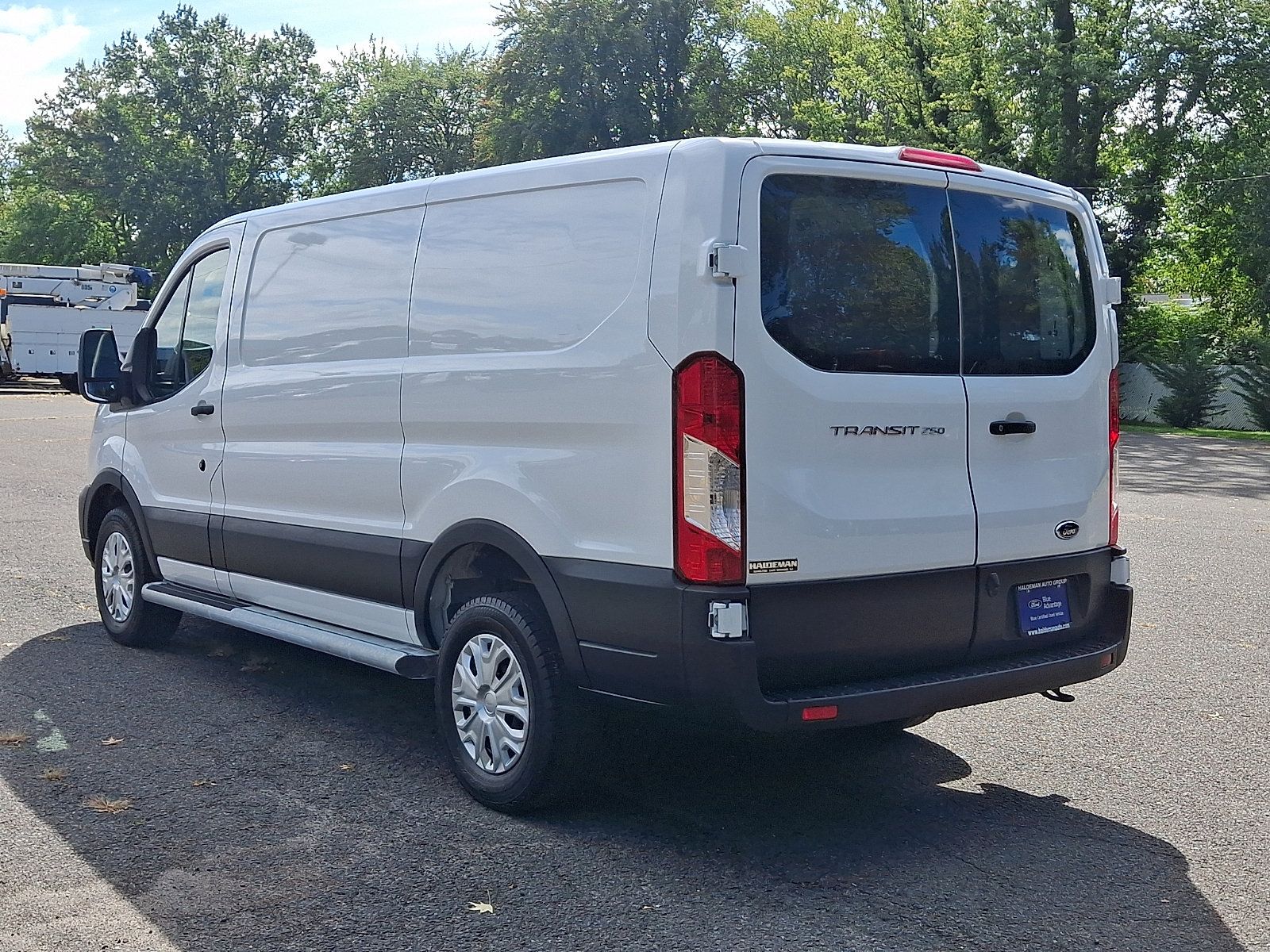 Used 2025 Ford Transit 250 Low Roof w/ Exterior Upgrade Package RWD image 5