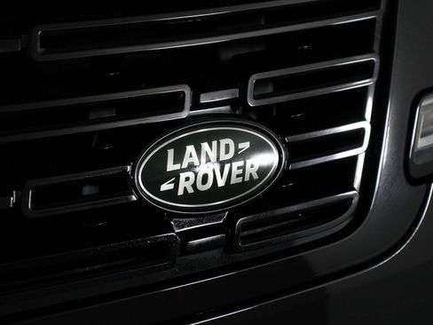Used 2025 Land Rover Range Rover Sport SE AWD/4WD image 27
