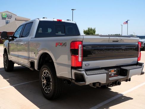 New 2026 Ford F250 Platinum w/ FX4 Off-Road Package AWD/4WD image 6