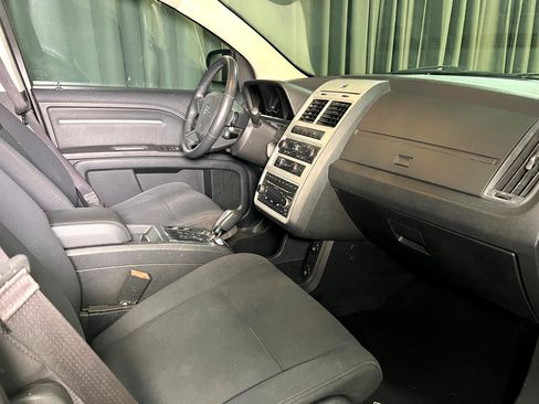 Used 2010 Dodge Journey SXT w/ Flexible Seating Group image 11
