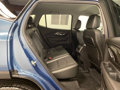 Used 2024 GMC Terrain SLT w/ LPO, Floor Liner Package AWD/4WD image 25
