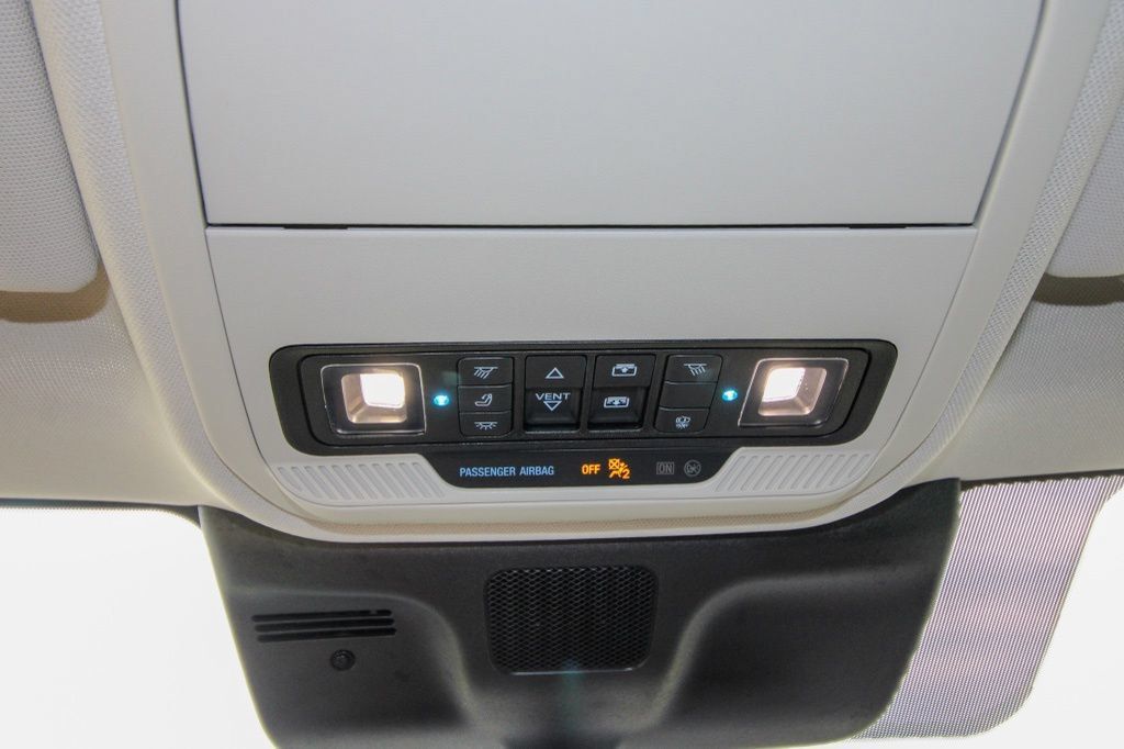 Used 2025 Ford Expedition Active AWD/4WD image 29