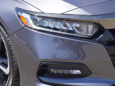 Used 2020 Honda Accord Sport image 3