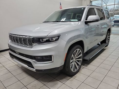 Used 2022 Jeep Grand Wagoneer Series II w/ Convenience Group III image 46