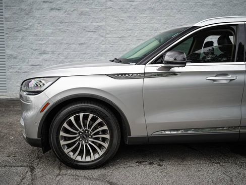 Used 2020 Lincoln Aviator Reserve w/ Equipment Group 201A RWD image 11