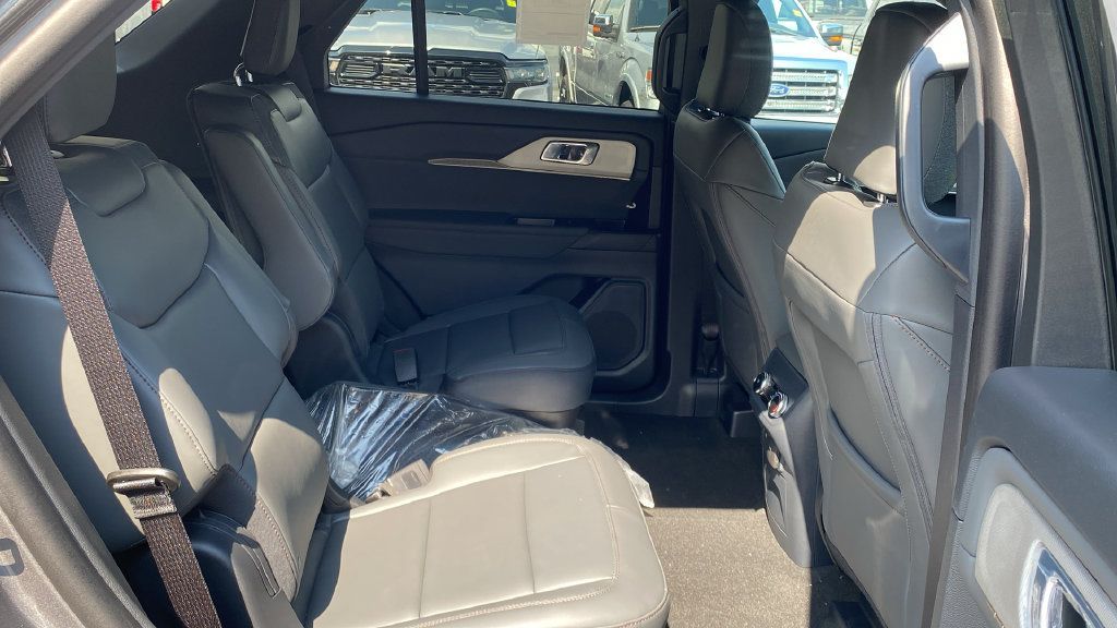 New 2027 Ford Explorer Active w/ Active Comfort Package RWD image 13