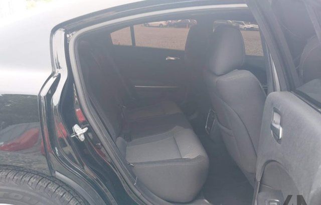 Used 2020 Dodge Charger SXT RWD image 5