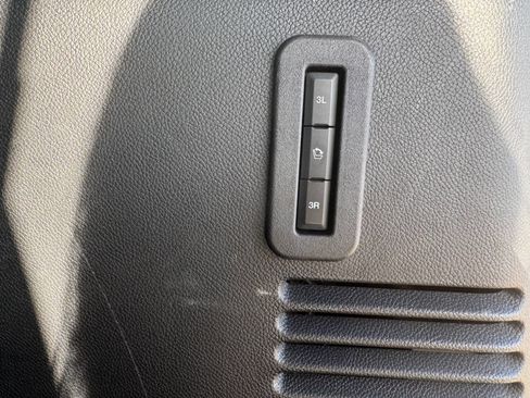 Used 2016 Ford Expedition EL Platinum image 28