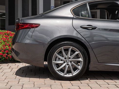 Used 2023 Alfa Romeo Giulia Sprint image 12