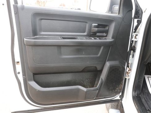 Used 2020 RAM 2500 Tradesman w/ Chrome Appearance Group image 10