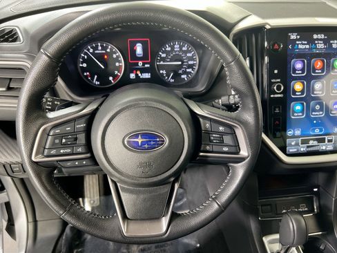 Used 2023 Subaru Ascent Premium w/ Convenience Package image 11