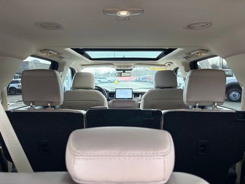 Used 2024 Ford Expedition Limited image 50