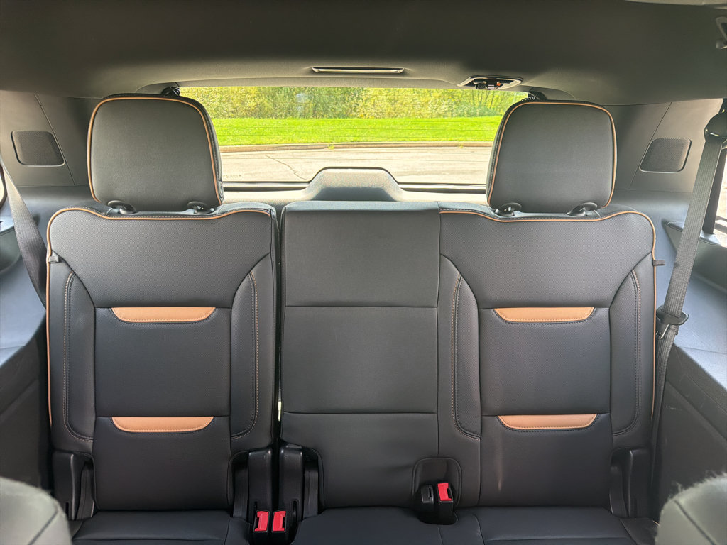 Used 2023 GMC Yukon AT4 AWD/4WD image 41