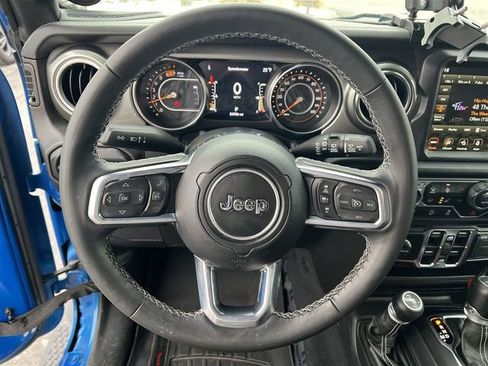 Used 2023 Jeep Wrangler Sahara w/ Safety Group image 15