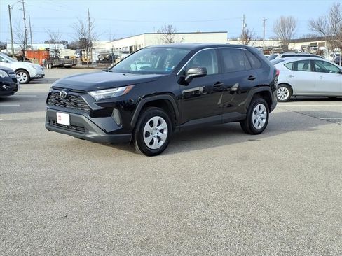 Certified 2025 Toyota RAV4 LE image 9