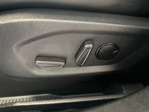 Used 2024 Ford Edge Titanium AWD/4WD image 22