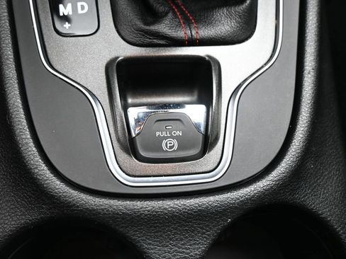 Used 2022 Jeep Cherokee Trailhawk w/ Sun, Sound & Nav Group image 16