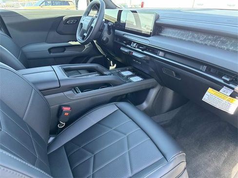 New 2027 Kia Telluride SX Prestige X-Pro image 17