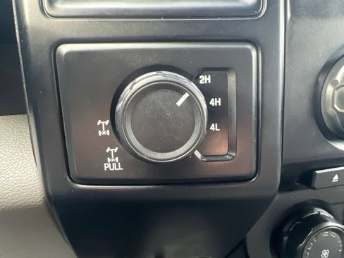 Used 2015 Ford F150 XL w/ Equipment Group 101A Mid AWD/4WD image 17